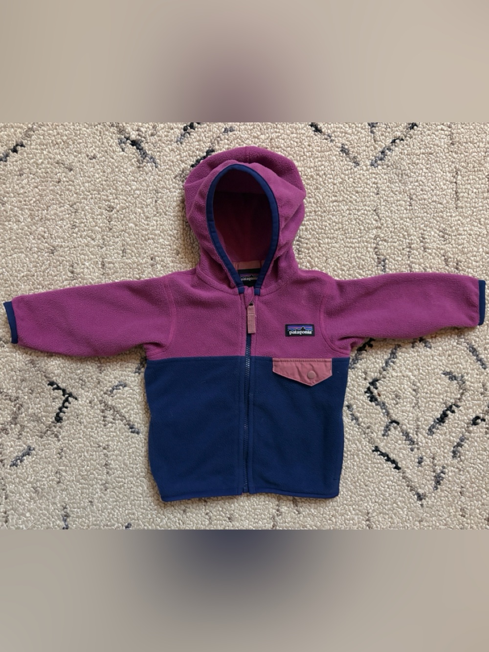 Patagonia kids fleece jacket (6/12m) EUC - Picture 3 of 4